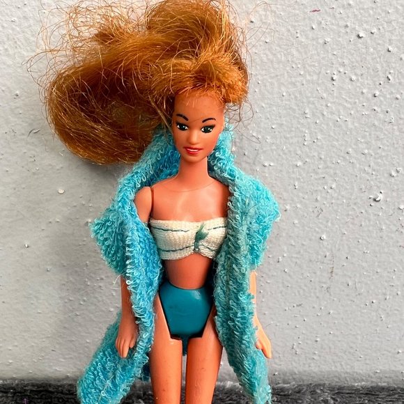 Vintage 1981 CPG Glamour Gal Doll with Bikini Top Robe Blue Hong Kong - Picture 2 of 7